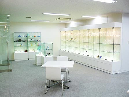 名古屋営業所ショールーム内部